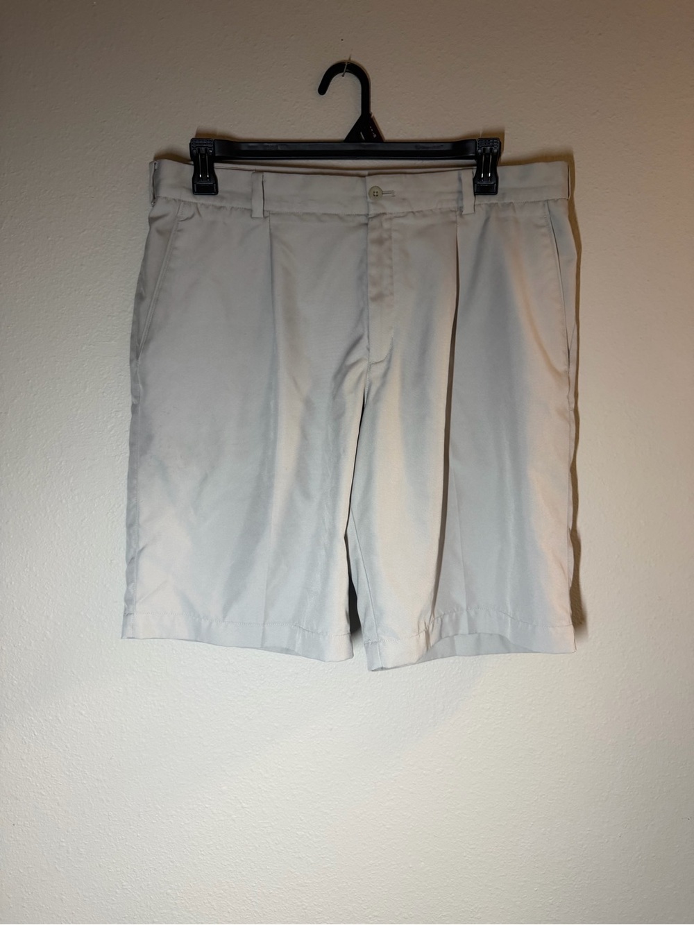 Nike golf shorts size 36